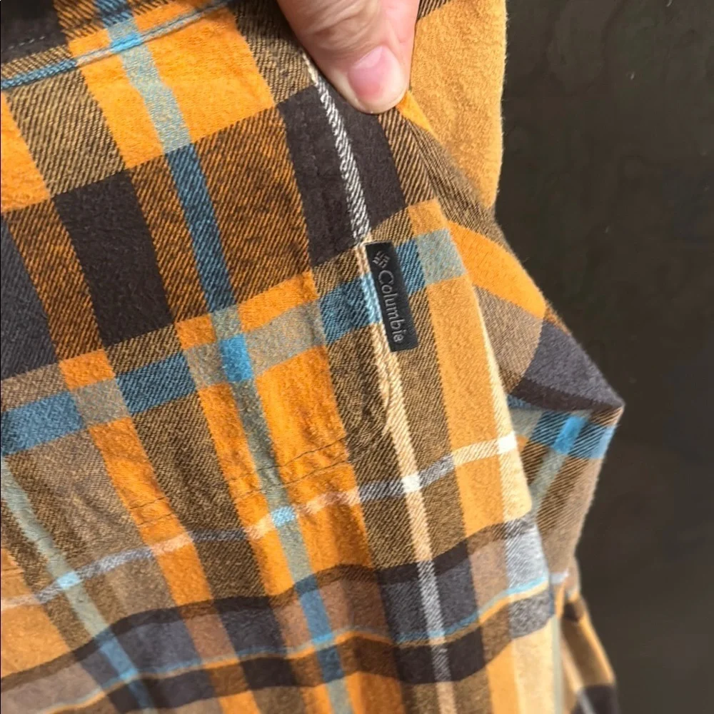 Columbia Yellow and Blue Casual Button Down Shirt